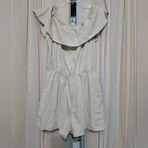 Ci Sono Linen Blend Off-Shoulder Romper in Light Beige, Shorts w/Pockets, EUC!